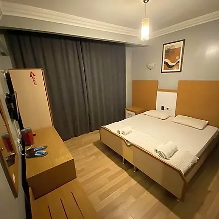 Mola Hotel