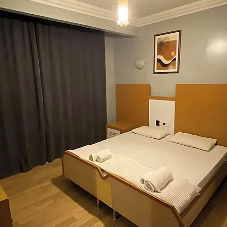 Hotel Mola