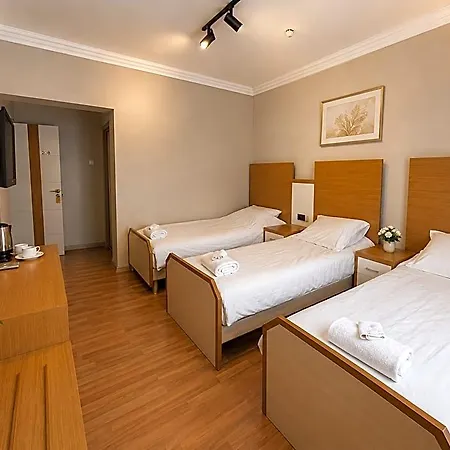Hotel Mola
