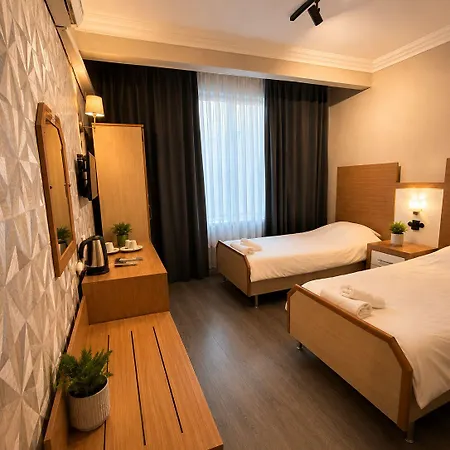 Mola Hotel